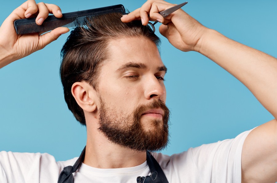 Comprendre l'épaisseur des cheveux chez les hommes