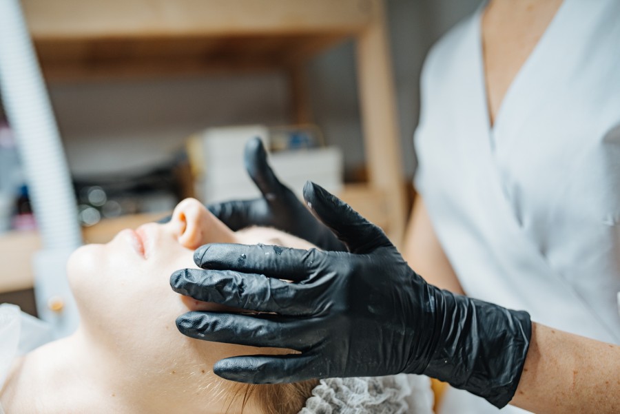 Quand commencer les soins de peau avant le mariage ?