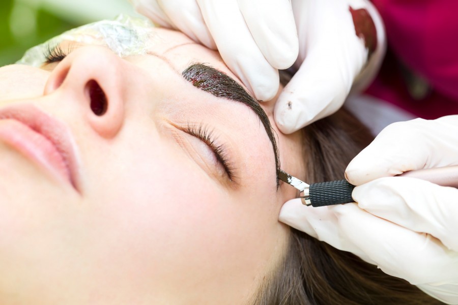 Quels sont les avantages du tatouage des sourcils ?